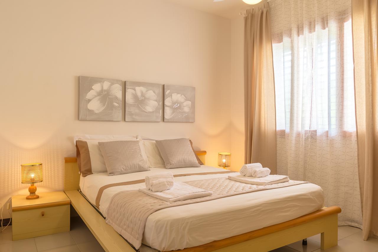 Blue Wood Apartment Letoianni Exterior foto